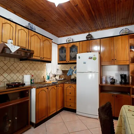 Te Bregu Holiday home *