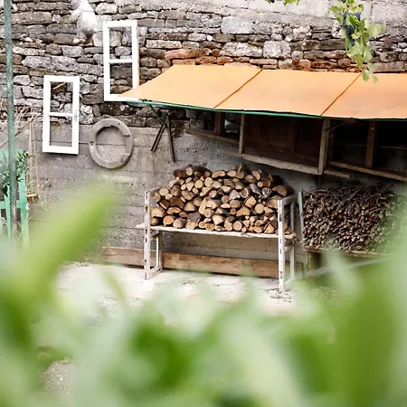 Te Bregu * Gjirokastra