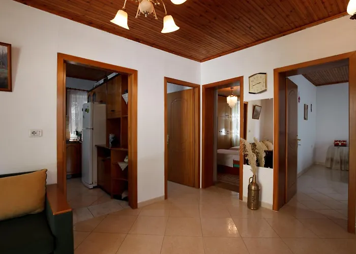 Ferienhaus Te Bregu *