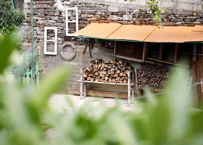 Te Bregu * Gjirokastër